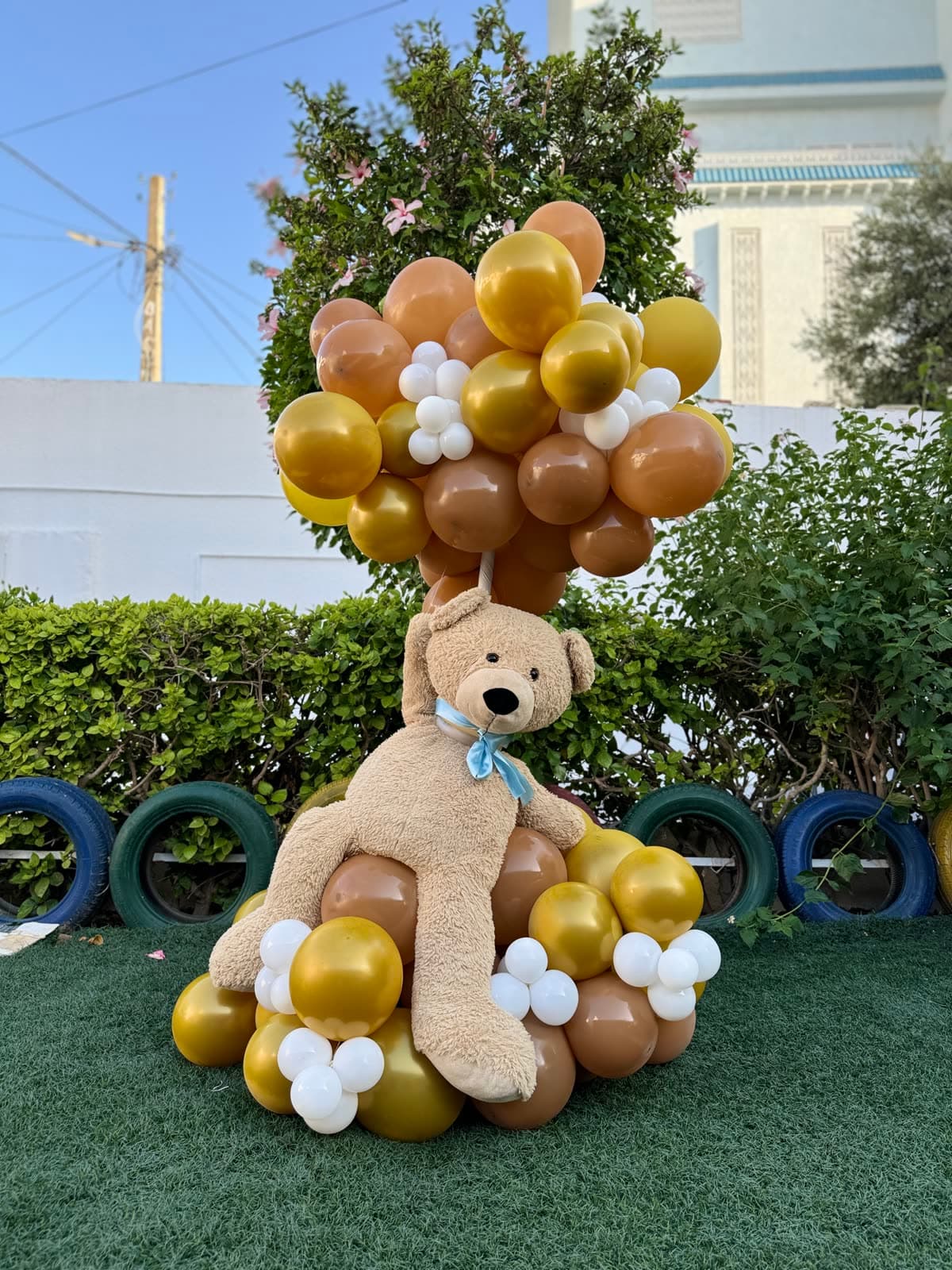 Teddy Bear Balloon Column
