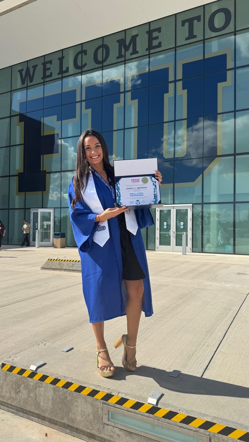 Jimena Serrano — Professional Balloon Designer