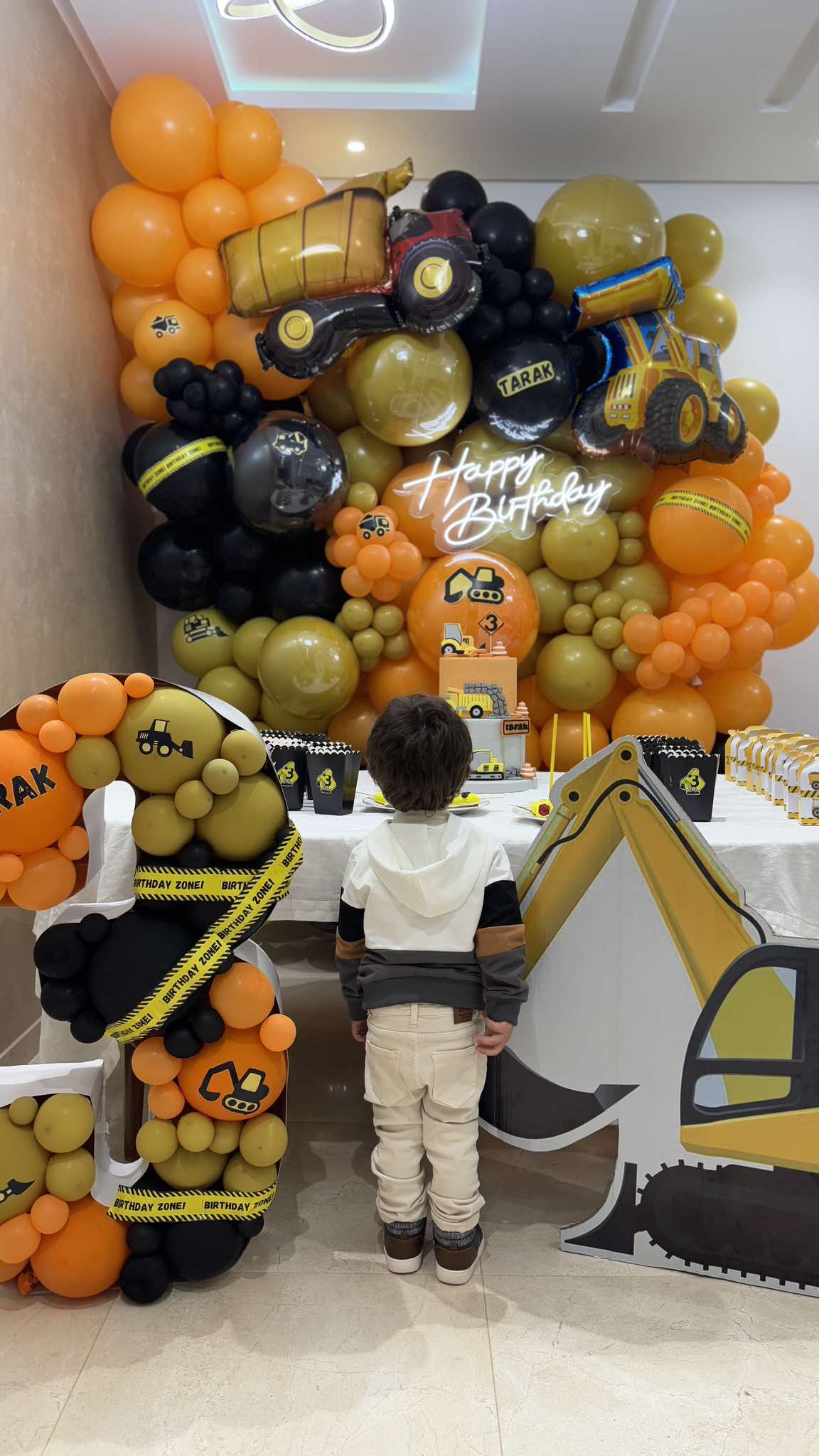 Excavator Theme Balloon Decor